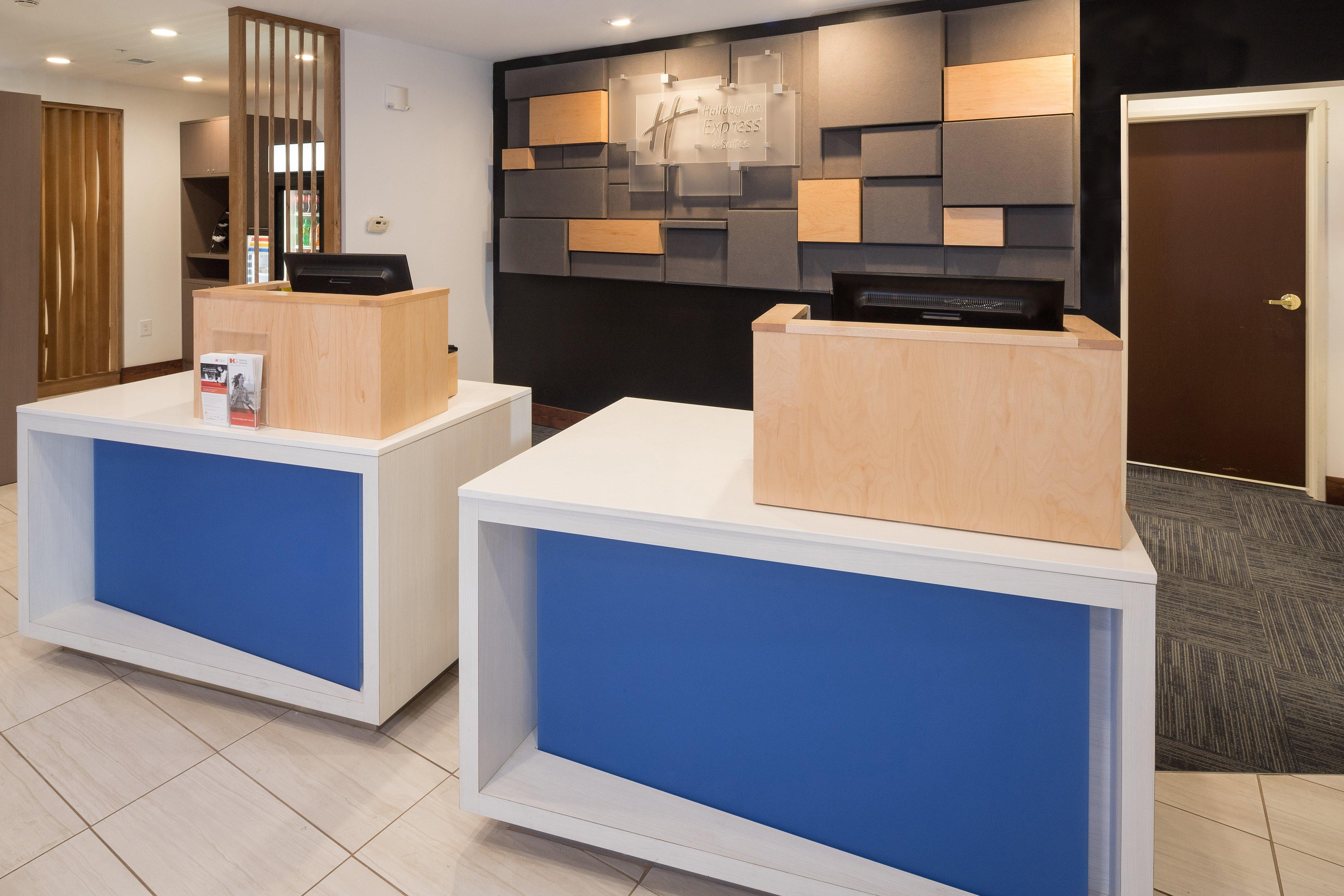 Holiday Inn Express Hotel & Suites Detroit-Utica By Ihg Bagian luar foto
